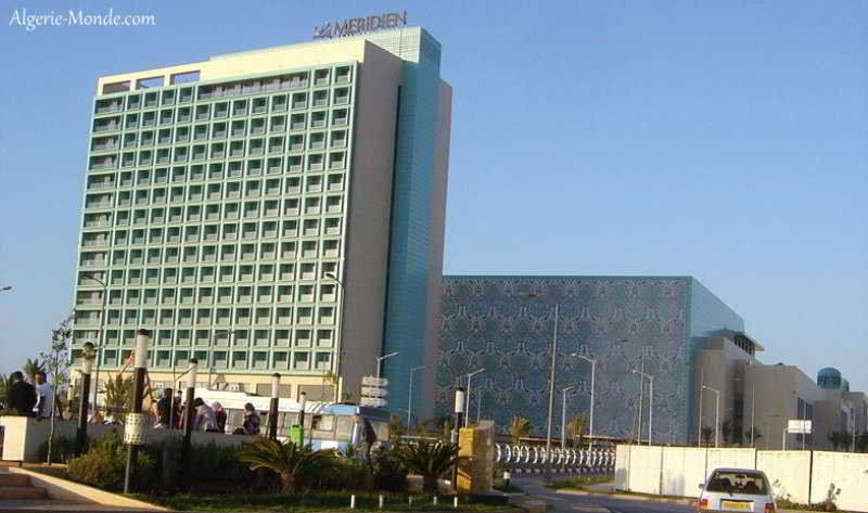 Le Meridien Oran Hotel Exterior foto